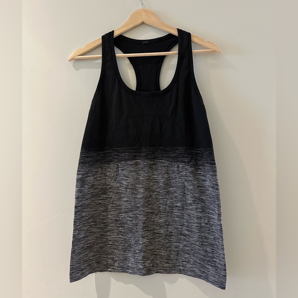 Lululemon Swiftly Tech Black and Gray Ombré Racerback Tank Top Sz 10